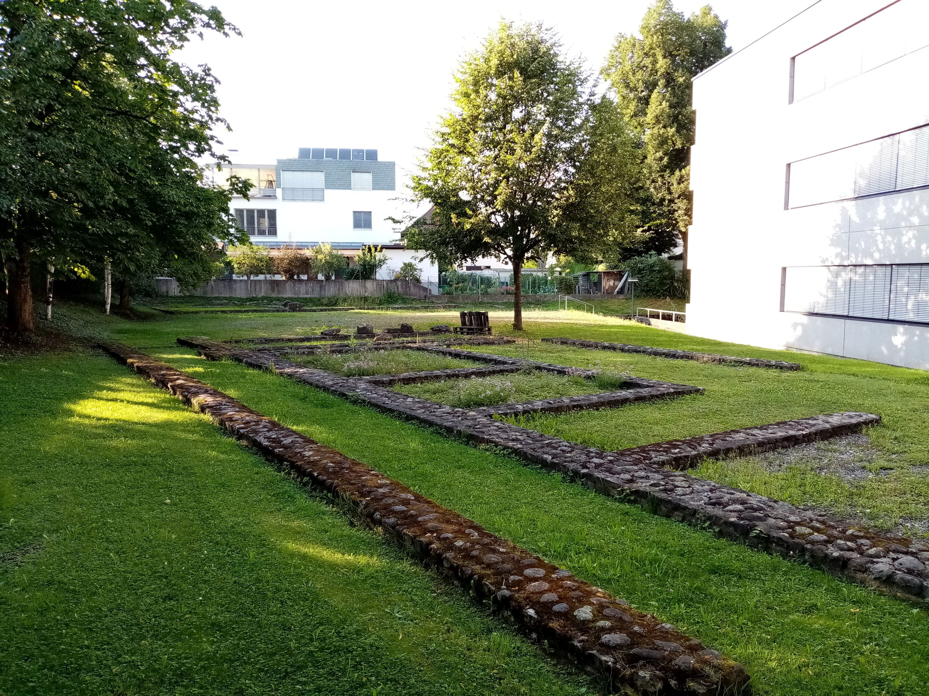 Archäologische Ausgrabungen beim Bundesgymnasium Blumenstraße