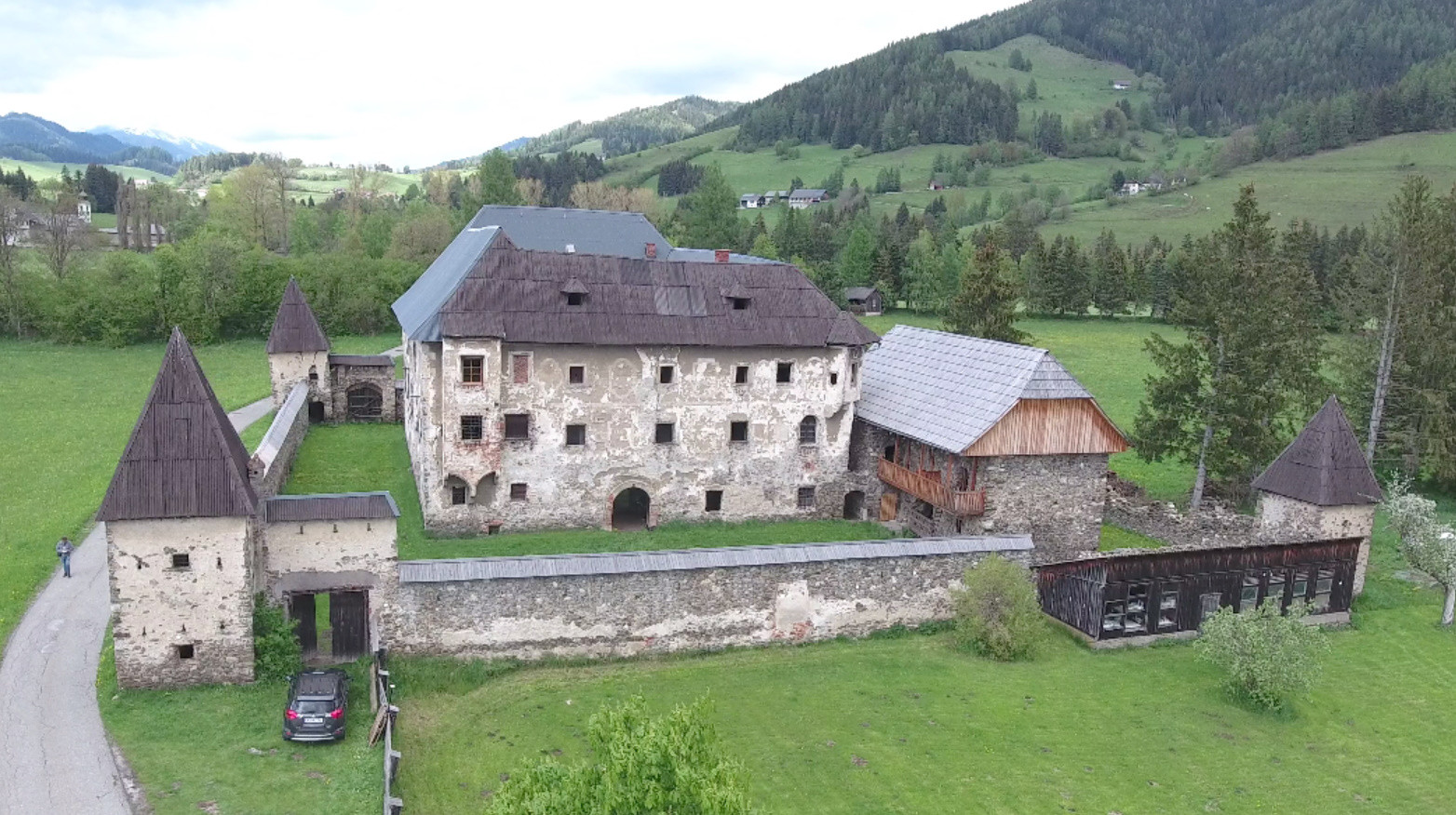 Schloss Hanfelden von Süd